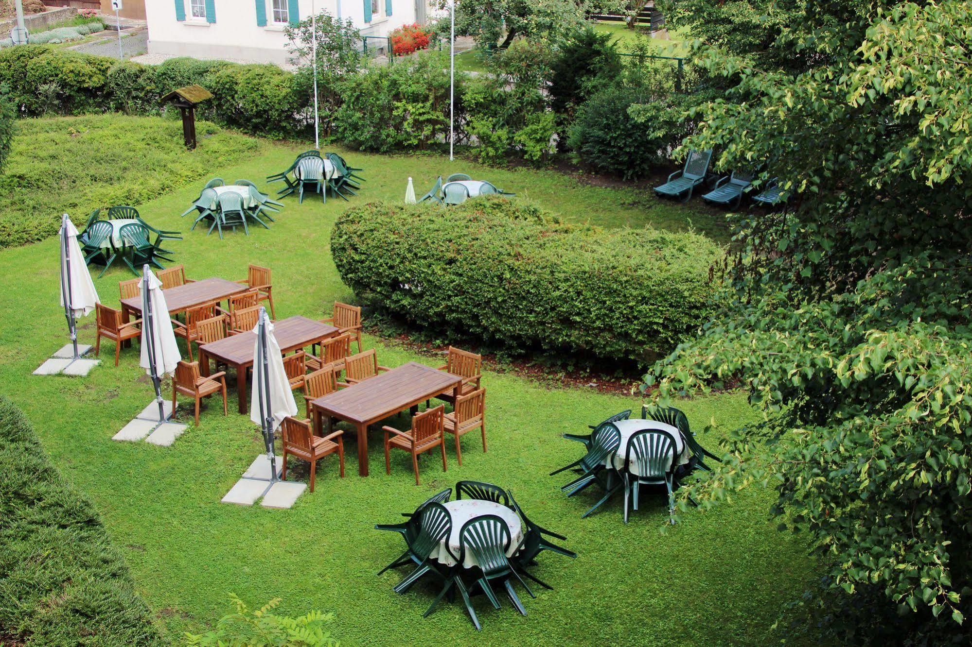 Hotel Hirsch Heidenheim an der Brenz Buitenkant foto